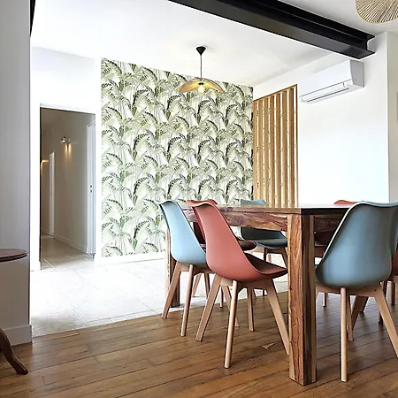 Belle Au Cœur Du Frontonnais - Cœur De Village - Piscine, Jardin Et Terrasses Privés - Climatisation - 8 Personnes - 5 Lits * Fronton