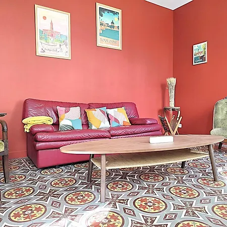 Belle Au Coeur Du Frontonnais - Coeur De Village - Piscine, Jardin Et Terrasses Prives - Climatisation - 8 Personnes - 5 Lits Holiday home