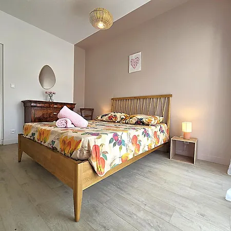 Belle Au Coeur Du Frontonnais - Coeur De Village - Piscine, Jardin Et Terrasses Prives - Climatisation - 8 Personnes - 5 Lits Holiday home Fronton