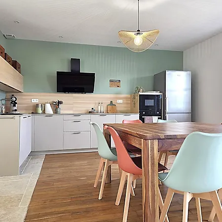 Belle Au Coeur Du Frontonnais - Coeur De Village - Piscine, Jardin Et Terrasses Prives - Climatisation - 8 Personnes - 5 Lits Fronton