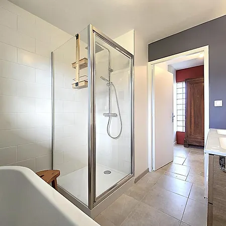 Holiday home Belle Au Coeur Du Frontonnais - Coeur De Village - Piscine, Jardin Et Terrasses Prives - Climatisation - 8 Personnes - 5 Lits *