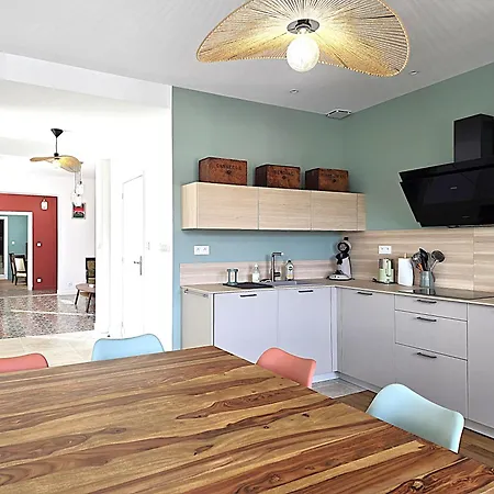 Holiday home Belle Au Coeur Du Frontonnais - Coeur De Village - Piscine, Jardin Et Terrasses Prives - Climatisation - 8 Personnes - 5 Lits Fronton
