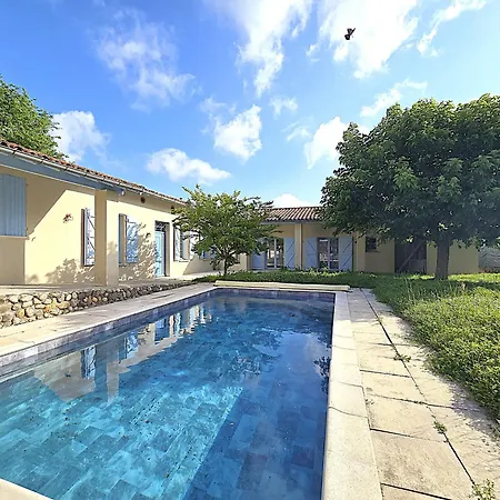 Holiday home Belle Au Coeur Du Frontonnais - Coeur De Village - Piscine, Jardin Et Terrasses Prives - Climatisation - 8 Personnes - 5 Lits